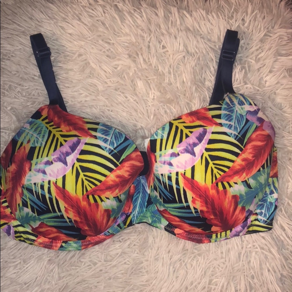 Victoria’s Secret PINK Wear Everywhere Bra